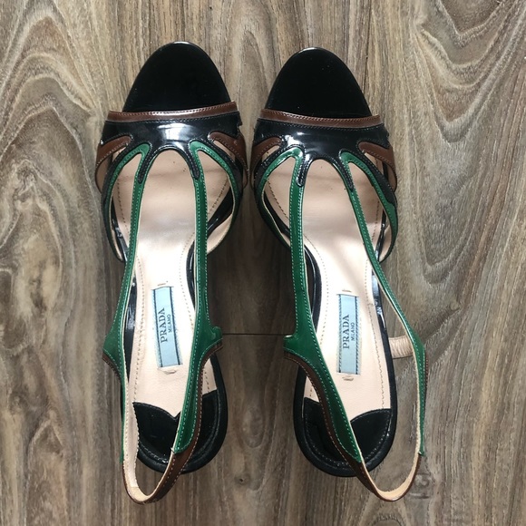 Prada heels in very good condition, worn only once - Picture 3 of 6